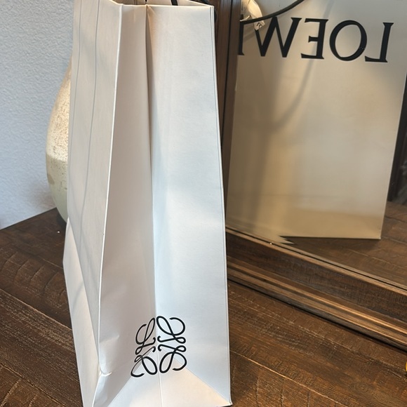 Loewe large shopping bag in excellent used condition. - Picture 3 of 6